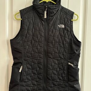 The North Face Black Quilted Women's Vest